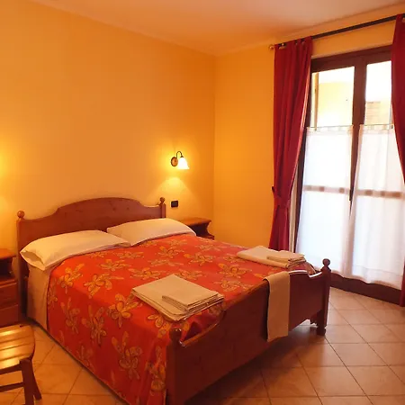 Enolocanda Del Tufo בית חווה *