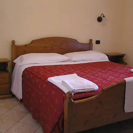 Enolocanda Del Tufo Farm stay Dogliani